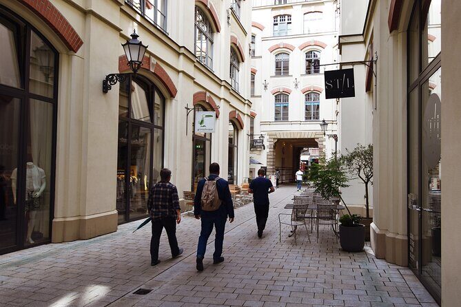 Houses, Courtyards and Passages - Private City Tour of Leipzig - Exploring Leipzig’s Hidden Corners: A City of Passages and Courtyards