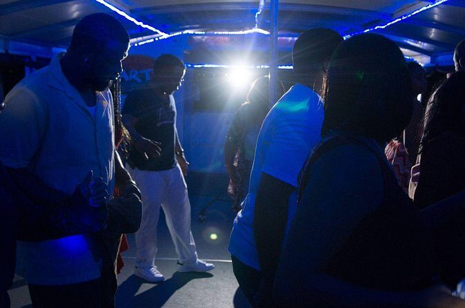 Houston Party Boats Rental - FAQs