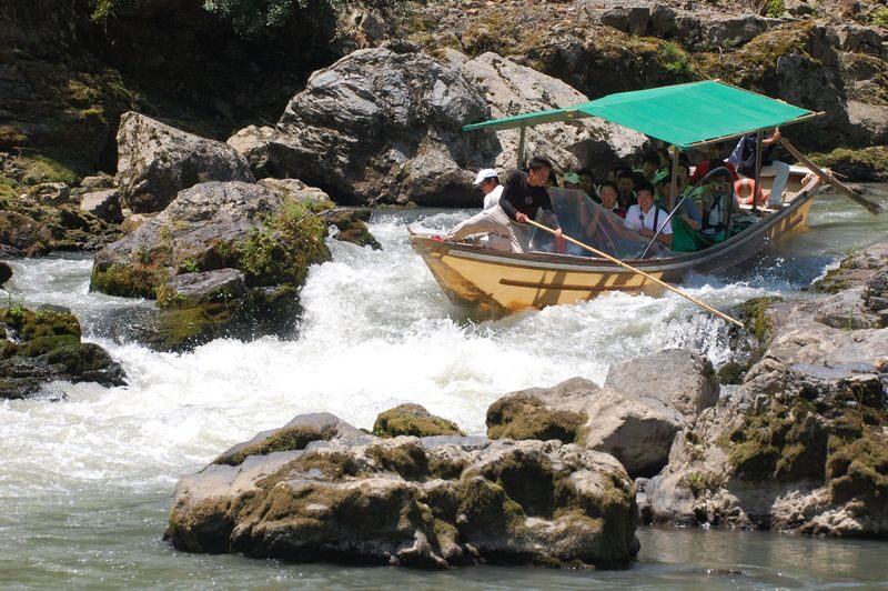 Hozugawa River Boat Ride Experience in Kyoto - Arriving near Arashiyama
