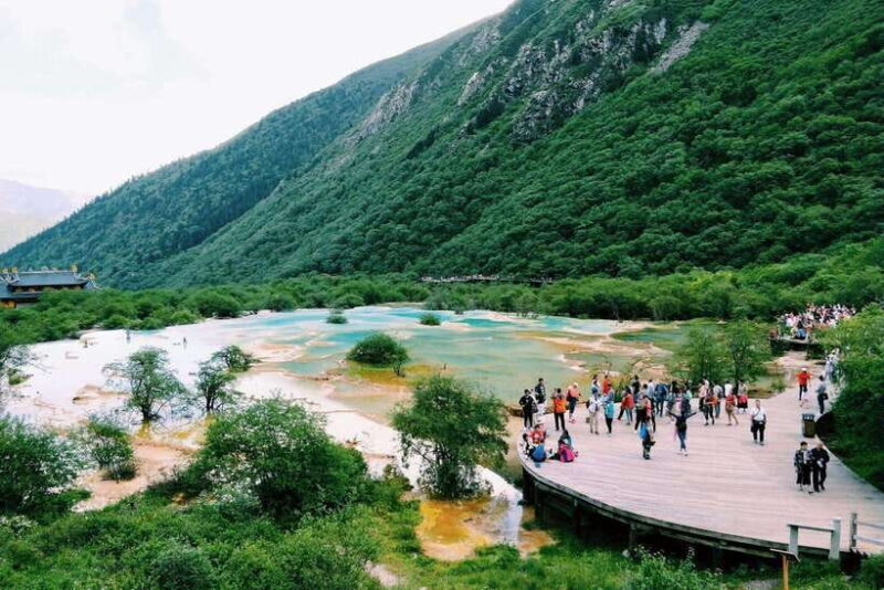 Huanglong Scenic Area: Explore Stunning Five-Colored Ponds - Key Points
