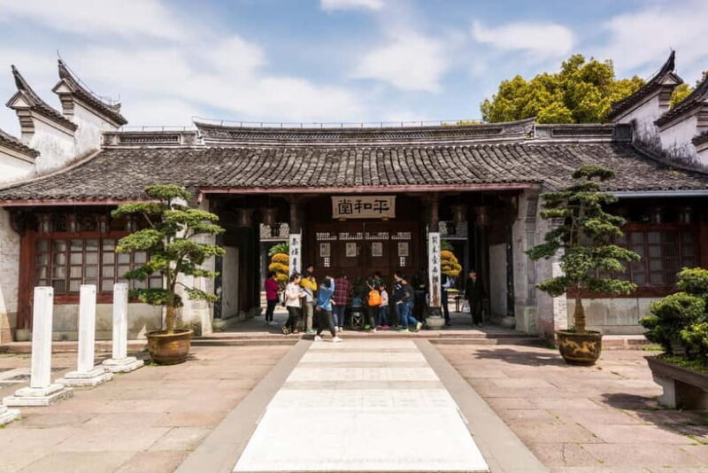 Huangshan: Exclusive Private Half-Day Hongcun Village Tour - Why This Tour Is Worth It