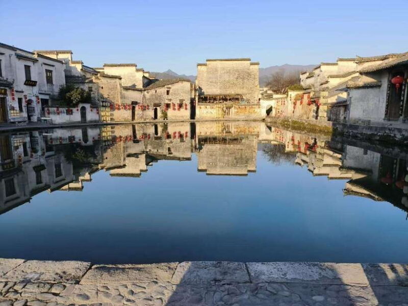 HuangshanAncient Huizhou Villages Xidi and Hongcun Day Trip - Key Points