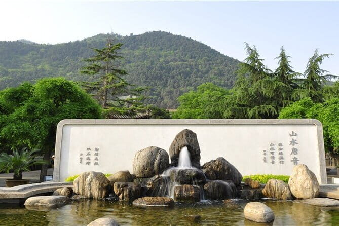 Huaqing Palace Adult Ticket - Guided Tours and Additional Information