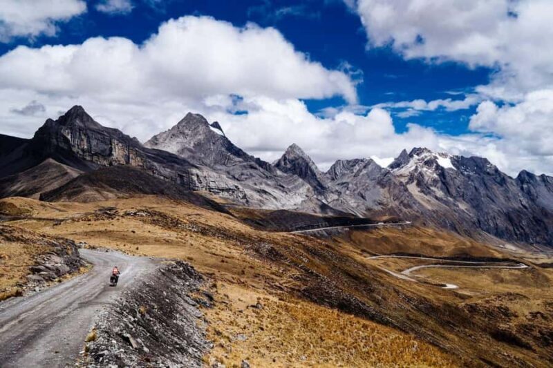 Huaraz: Bike tour | Mountain Biking in the Andes - An In-Depth Look at the Mountain Biking Experience