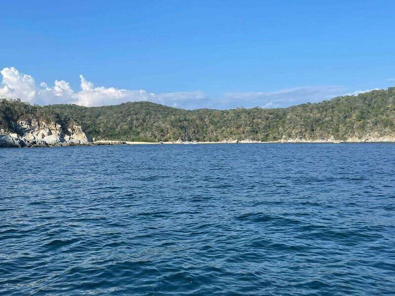 Huatulco: Private Tour Seven Bays HT - Authenticity and Value