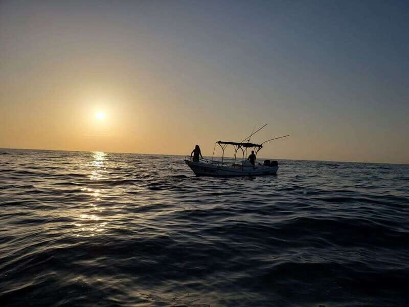 Huatulco: Sunset Boat Tour - A relaxed yet captivating way to see Huatulco’s coastlines
