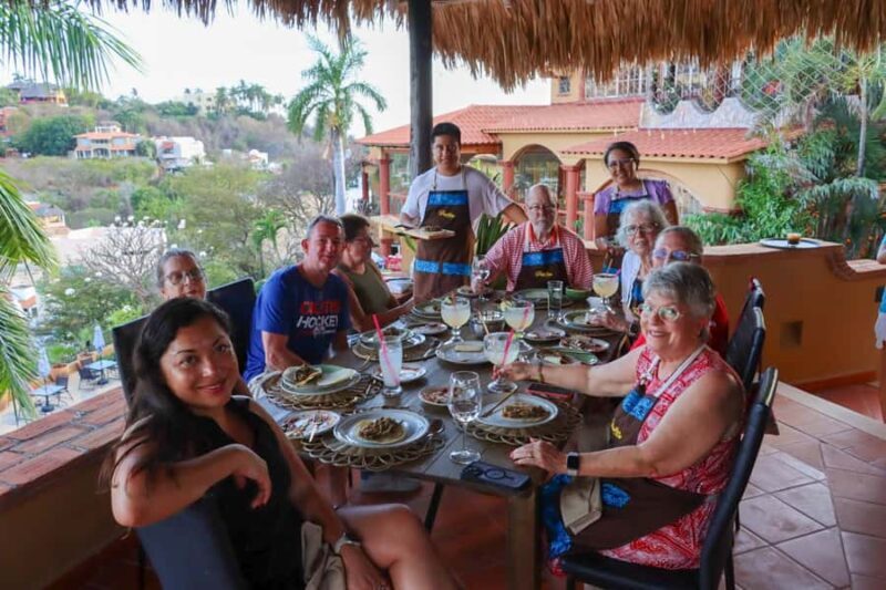 Huatulco: Traditional Mexican Cooking Class - The Experience in Detail
