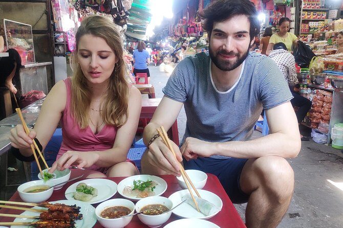 Hue Culinary Odyssey: Unveiling the Secrets of Flavorful Streets - Authenticity and Local Flavor