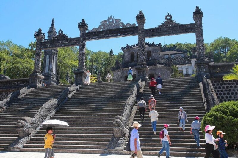 Hue: Hue Royal Tombs Tour Visit 3 Best Tombs & Pagoda - FAQs