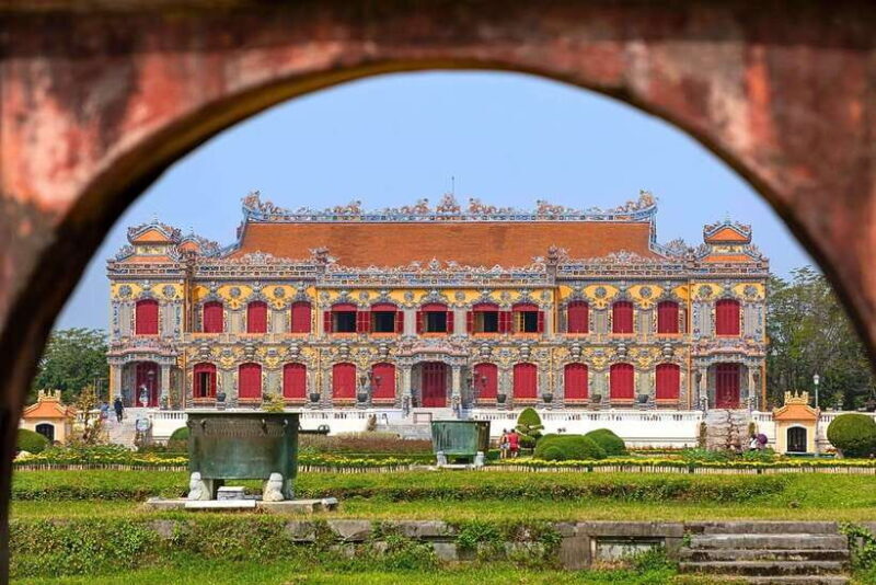 Hue: Hue Walking Tour to Imperial Citadel with Tour Guide - Key Points