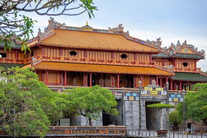 Hue Imperial and Forbidden City Guided Tour in 2,5 hours - Exploring Hues Imperial City in Just 2.5 Hours