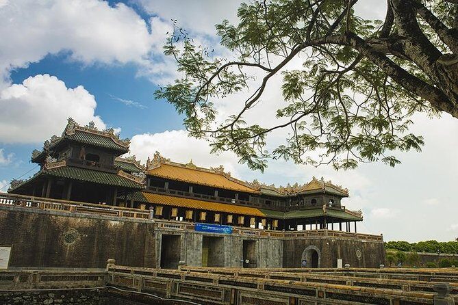 Hue Imperial City Daily Ingroup Tour via Hai Van Pass - Key Points