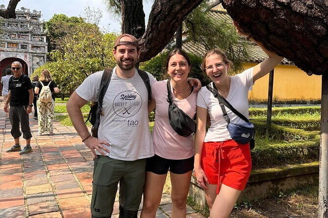 Hue Imperial City Walking Tour - Tip Based Walking Tour - A Closer Look: The Experience of the Hue Imperial City Walking Tour