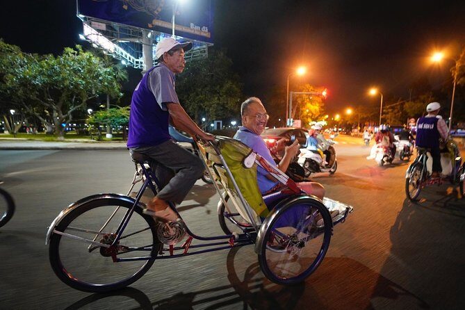 Hue Night Street Food Safari By Cyclo - Discovering Hue’s Night Street Food Scene by Cyclo