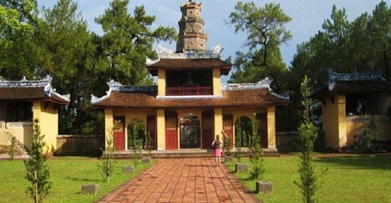 Hue Private Car For Sightseeing with English Speaking Driver - In-Depth Review of the Hue Private Car Tour