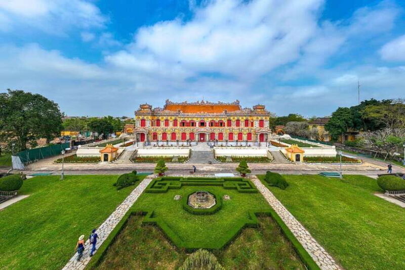 Hue: Private Guided Tour to Royal Tombs & Hue Imperial City - Detailed Review of the Private Hue Tour