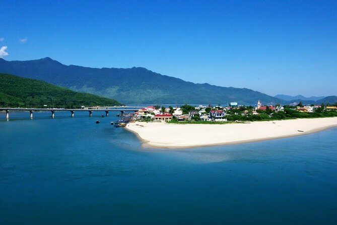 Hue to Hoi An or Hoi An to Hue Transfer with sightseeing on the way - Experience the Scenic Transfer Between Hue and Hoi An with Sightseeing