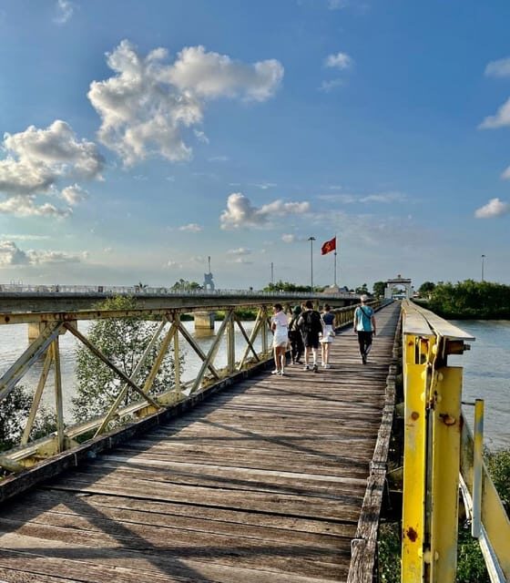 Hue : Vietnam's DMZ Group Tour with Vinh Moc Tunnels - Key Points