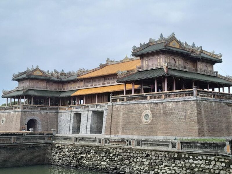 Hue:Deluxe Walking tour to Imperial City and Dong Ba Market - Who Should Consider This Tour?
