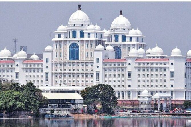 Hussain Sagar Lake Private Walking Tour in Hyderabad - What Makes This Tour Stand Out?