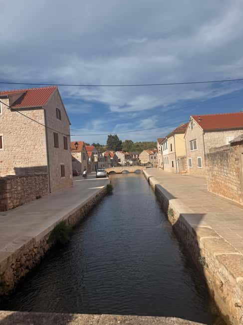 Hvar: Hvar Wine Tasting Experience - Key Points