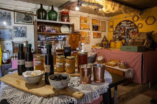 Hvar Lavender Tour - Lavender Fields and Honey Tasting - A Deep Dive into the Hvar Lavender Tour