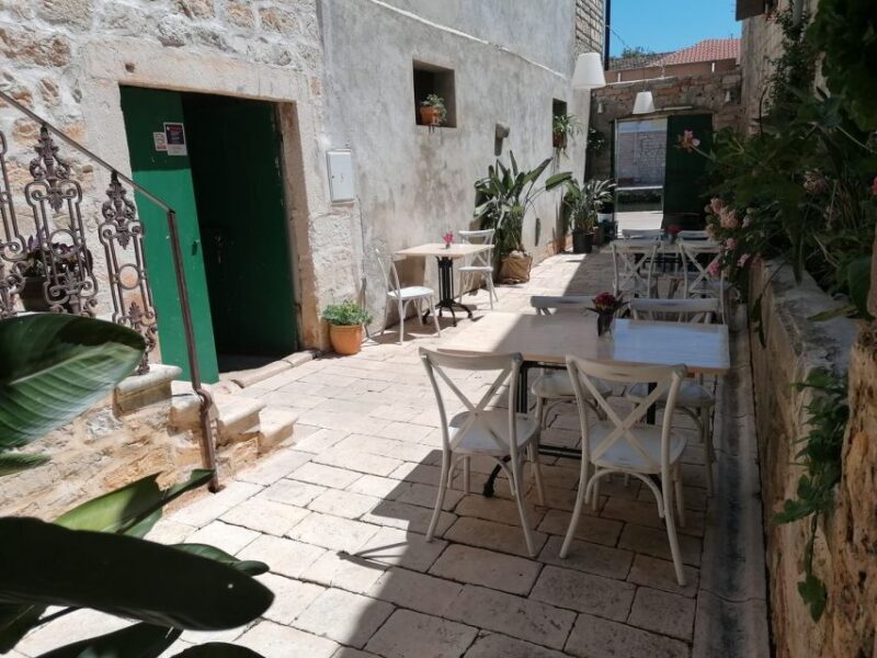 Hvar: Wine Lovers Tour to 3 Wineries with Local Tastings - FAQ
