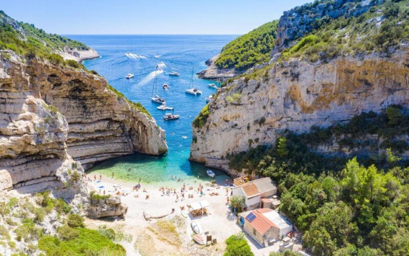 Hvar:Blue & Grenn Cave and Vis Island Private Speedboat Tour - Who Should Consider This Tour