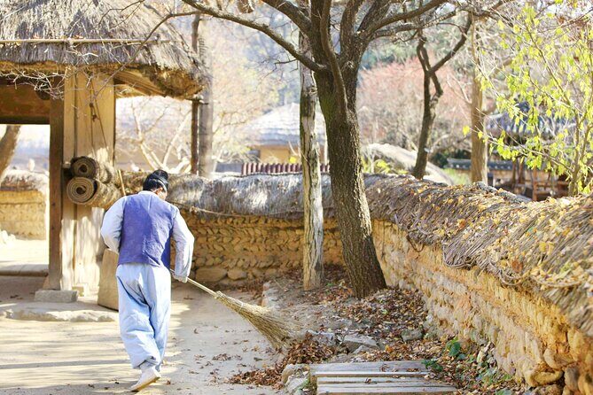 Hwadam Botanic Garden and Namhansanseong and Folk Village Trip - Frequently Asked Questions