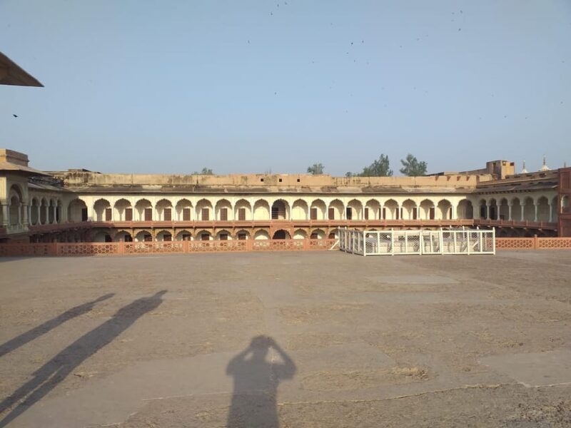 Hyderabad Agra Same Day Private Trip with return flights - FAQ