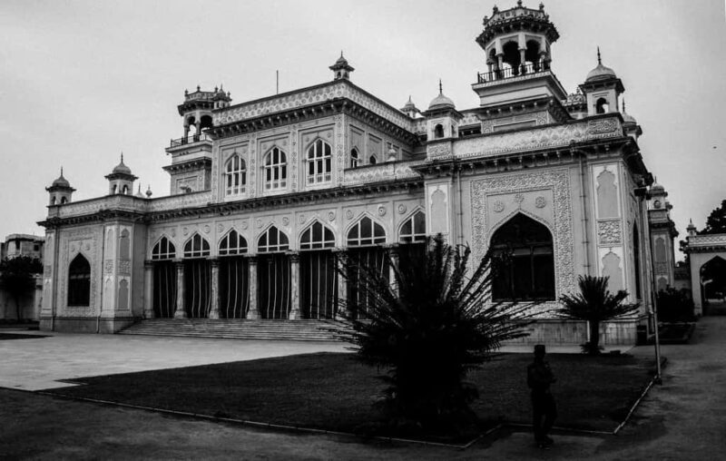 Hyderabad: City Tour with Transportation and Guide - Exploring Hyderabad in Comfort and Style