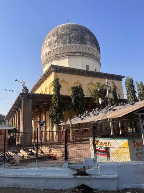 Hyderabad: City Tour with Transportation and Guide - Practical Details and Value