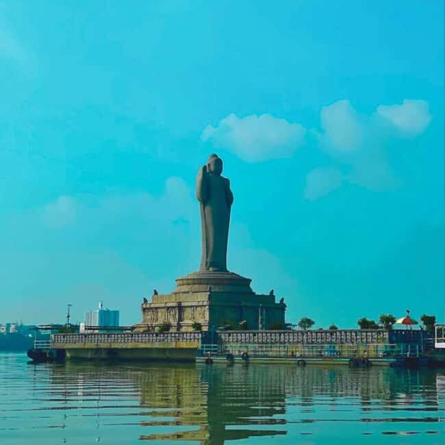 Hyderabad: Hussain Sagar Evening Ferry Luxury Tour - Key Points