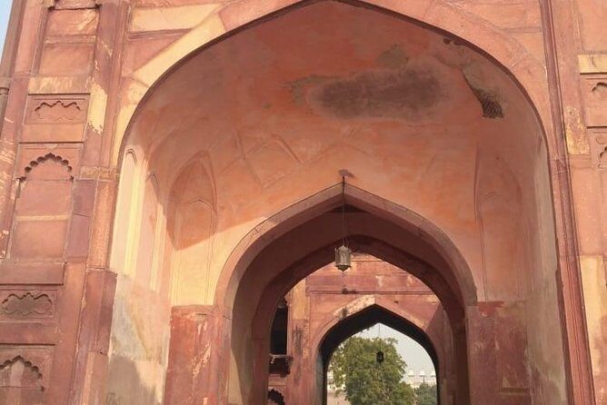 Hyderabad to Agra Taj Mahal Same Day Trip with Flights and lunch - FAQ