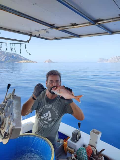 Hydra: Full-Day of Fishing and Boating with Optional Lunch - FAQs