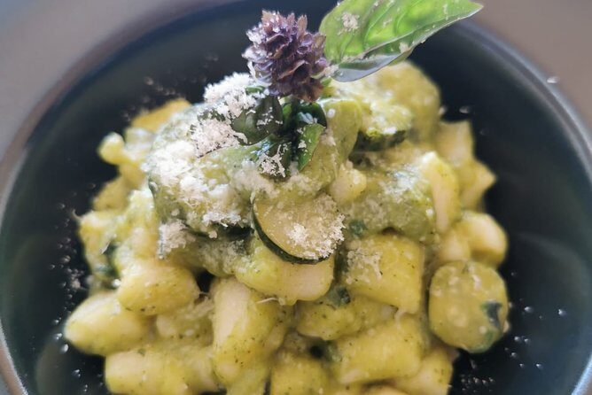 I offer cooking lesson of Amalfi tradition - An In-Depth Look at the Amalfi Cooking Experience