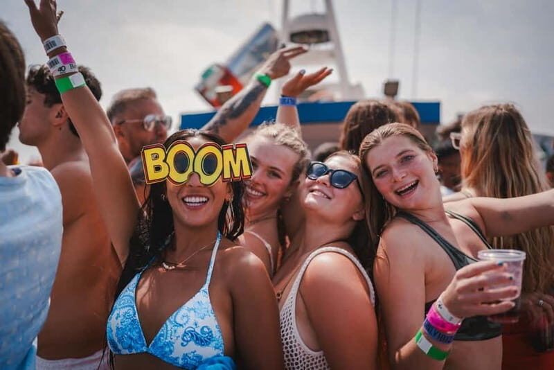 Ibiza Boat party with Premium boat and unlimited drinks - Key Points