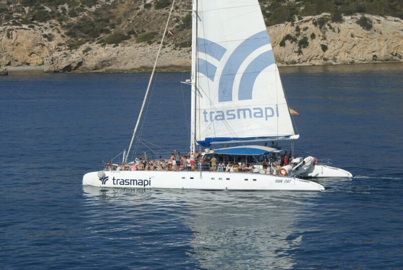 Ibiza: Catamaran Cruise to Formentera with Meal and Drinks - Key Points