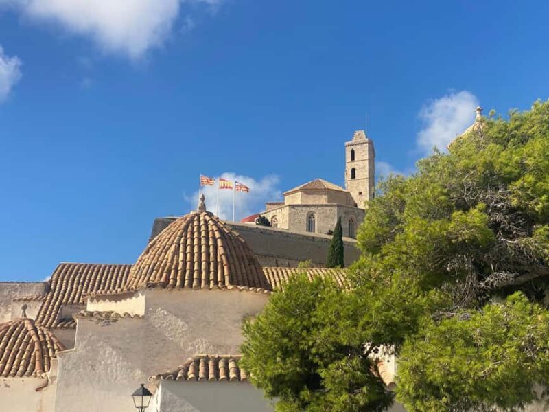 Ibiza: Dalt Vila Walking Tour with Sangría/Sangría Workshop - Practical Details and Tips