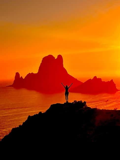 Ibiza: Hike to the most secret spots - The Itinerary: What To Expect?