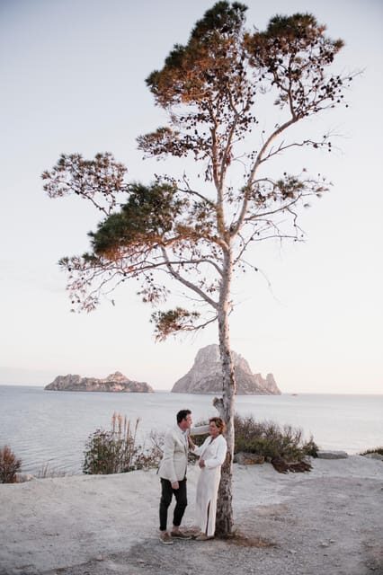 Ibiza: Photoshoot at Es Vedrá panoramic viewpoint & sunset - Key Points