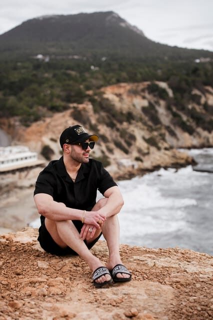 Ibiza: Photoshoot at Es Vedrá panoramic viewpoint & sunset - Detailed Review of the Ibiza Photoshoot Experience