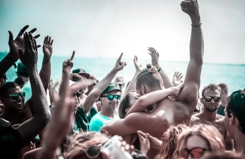 Ibiza: Sunset Boat Party at Ibiza Boat Club with Open Bar - The Sum Up: Is This Experience for You?