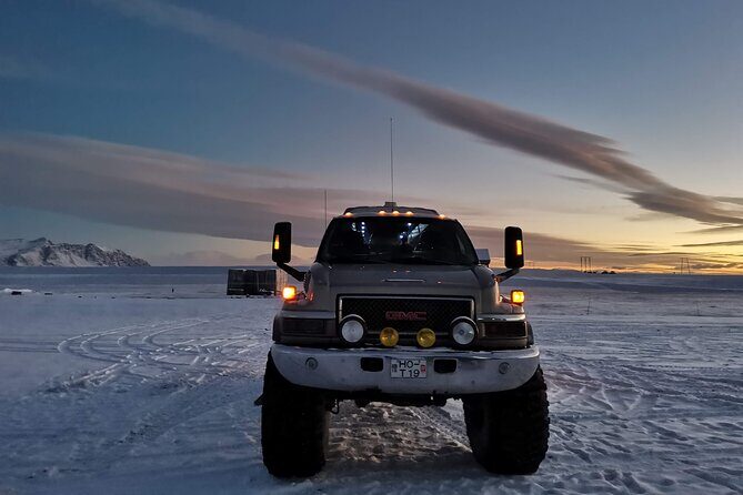 Ice Cave and Glacier Exploration Tour of Vatnajökull from Jökulsárlón - Exploring Iceland’s Ice and Icebergs: An In-Depth Review of the Vatnajökull Ice Cave and Glacier Tour