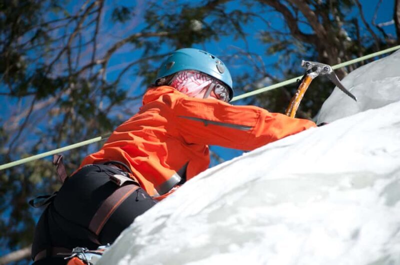 Ice Climbing Initiation in Mont-Tremblant - Key Points