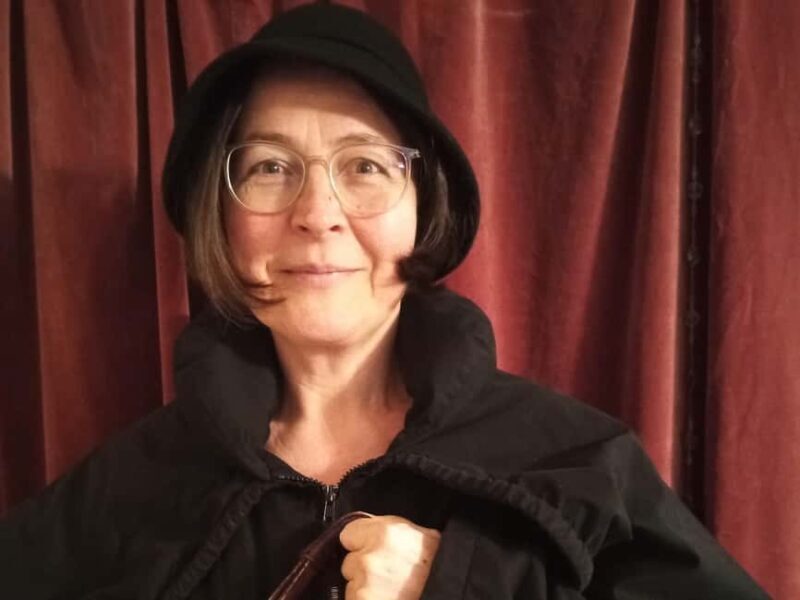 "Ice-Cold Ghost Breath"  a spooky tour that will make you smile. - Key Points