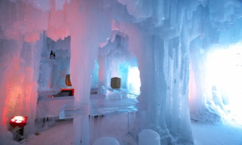 Icebreaker Cruise & Monbetsu Ocean Park & Sounkyo Ice Fall Festival - Sounkyo’s Ice Fall Festival after dark