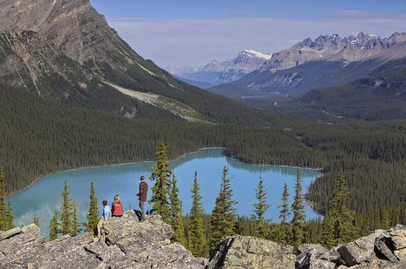 Icefield: Icefield Parkway, Bow Lakes & Peyto Lakes Day Tour - Who Would Enjoy This Tour?