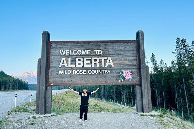 Icefield Parkway with Lake Louise and Moraine Lake Private Tour - FAQ