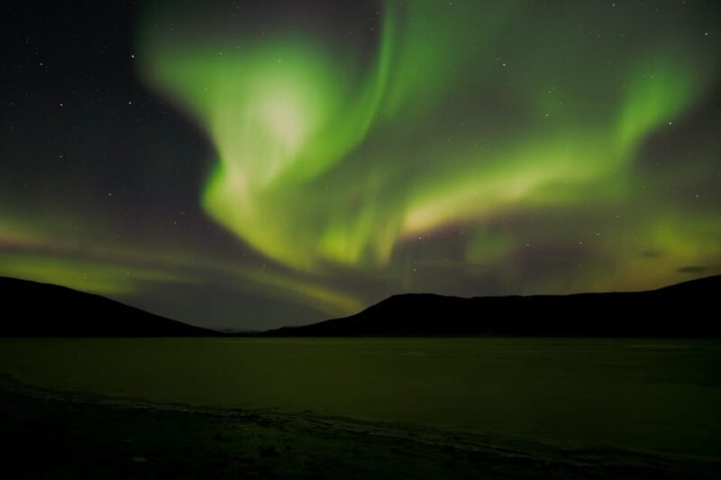 Iceland: Private Northern Lights Tour with Champagne - Is It Worth the Price?